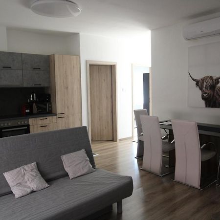 Garden Apartman House Lägenhet Pécs Exteriör bild